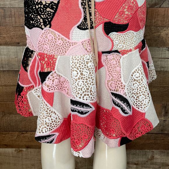 L'atiste Sealed With A Kiss Dress High Low Crochet Lace Halter Size Large NWT - Picture 7 of 10